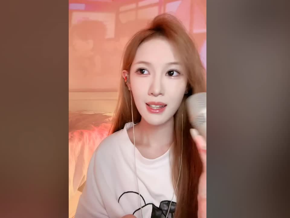 蒋灵